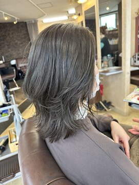 スーペリオル(Superior) グレージュ