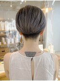 【morio大宮／米村】シルバーヘア刈り上げショート