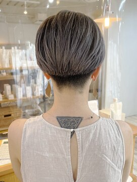 モリオ フロム ロンドン 大宮2号店(morio from London) 【morio大宮／米村】シルバーヘア刈り上げショート