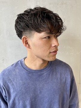 フランクスバーバーリザーブ 人形町店(FRANK’S BARBER RESERVE) ダウンパーマ