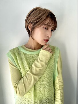 シータ(sheta) 【表参道sheta小林】ハイトーンショートミルクティーアッシュ