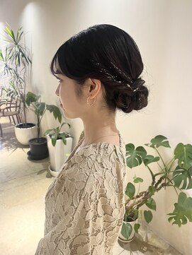 セブンベルベット(7 Velvet) 結婚式ヘアセットシニヨン