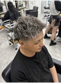 ツイストスパイラルパーマツーブロック刈り上げメンズマッシュ