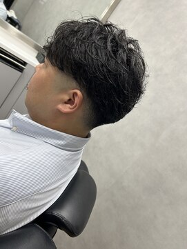 バーバー キング(BARBER KING) リクルートヘア×ローフェード