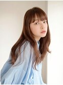 ナチュラルワイドバングロングヘア