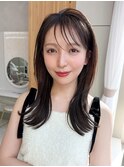 2wayバングでイメチェン！顔まわりレイヤーくびれヘアが人気◎