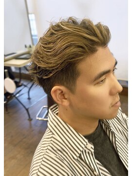 ジジバイワースホワイル(jiji by WORTH WHILE) 束感ショートツーブロックマッシュアップバングスキンフェード