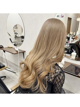 スターク(stark) ミルクティーベージュ／ベージュカラー／姫路