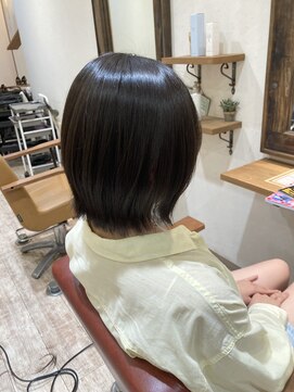 キューズ(CUES) パッツンボブ