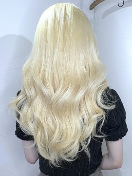ブレイズヘアー(BLAZEhair) 【色味ずっとそのまま】ホワイトブロンド×ブリーチ3回