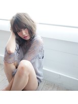 ティヒ(tihi)&nbsp;ボサかわショートボブ