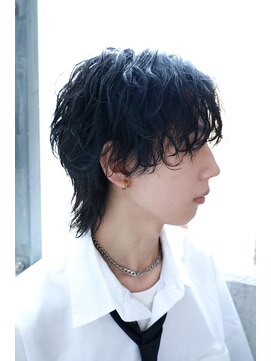 アストラ(ASTRA) パーマウルフ　メンズパーマ　センターパート　骨格矯正