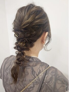ザザ(ZAZA) 結婚式参列ヘア*キュートな編みおろし