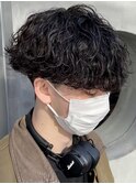 波巻きスパイラルパーマメンズマッシュツーブロックメンズパーマ