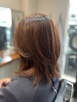 リリウム(LILIUM)&nbsp;大人可愛い韓国風小顔ミディアムレイヤー20代30代40代/幸手/久喜