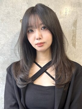 フルブルーム 東林間(fullbloom) レイヤーカットグレージュカラーケアカラー