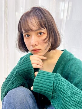 エミュ 中央駅店(eMu) 丸みボブもウォームブラウン