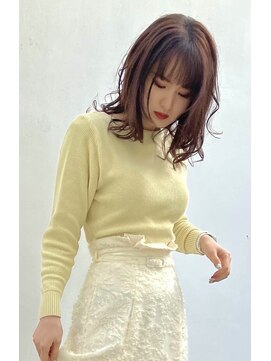 ミドル(MIDDLE) ミディアム　レイヤーカット　暖色カラー