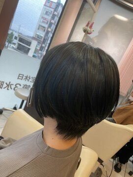 エムタニグチブランシェ(M.TANIGUCHI Branche') 前下がりボブブルーカラー