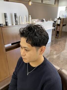 メルローズ(Melrose) ツーブロック/パーマ/