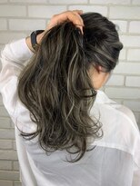 ディーバ 錦糸町(D.I.E.V.A)&nbsp;20代30代40代大人可愛いオリーブハイライトミディアムレイヤー