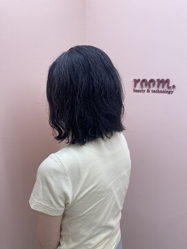 ルーム シンサイバシ(room shinsaibashi) 【KANAKO】クセを活かして扱いやすいショートボブに★