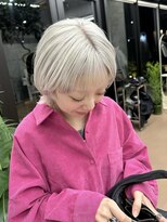 ヌエン 渋谷(NU/EN)&nbsp;冬カラーシルバーアッシュ/マッシュウルフレイヤー/ケアブリーチ