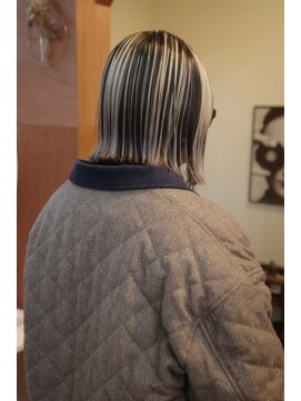 チャプター 問屋町(chapter) 髪質改善外はねボブブロンドベージュアンブレラカラー韓国ヘア