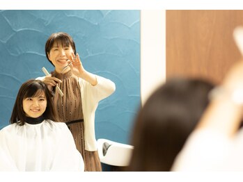ハグズの写真/[アイロン・ワックス不要]丁寧なウェット＆ドライカットと本格ヘアケアで、自宅でもみずみずしい艶髪に◇