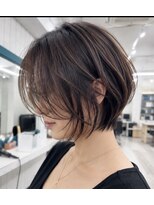 ナチュラ(natura)&nbsp;大人上品束感ショートボブ