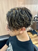 リラックス(Re:LUCK'S)&nbsp;ツイストスパイラルパーマ　メッシュ入り