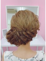 アマレット 東京駅八重洲店(amaretto)&nbsp;ねじりサイドまとめ髪