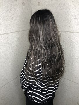 ファン(FUN.) コントラストハイライト×グレージュ