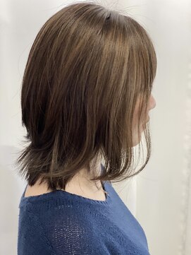 ツムグ 代官山店(TUMUGU) 大人可愛いくびれヘア白髪ぼかし脱白髪染めサンドベージ