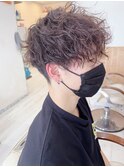 前下がりツイストスパイラルパーマ