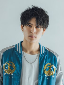 シータ ふじみ野(THETA) 無造作 × ツイスト センターパート