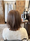 やわらかベージュ