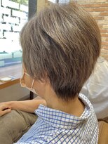 ヴィサージュクルー(VISAGE crew) 白髪を活かした明るめカラーリング!脱白髪染め!