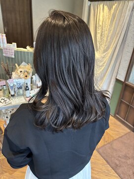 ピン(pin) グレージュカラー