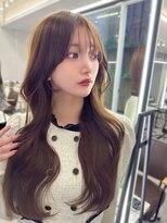 プラチナ(PLATINA)&nbsp;くびれヘアレイヤーカット韓国ヘア顔周りカット艶カラー