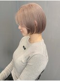 顔周りカット ブリーチ ハイトーン ミルクティーベージュ 艶髪
