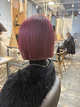 パースラヴ(PERS'LOV) 切りっぱなしボブワインレッド