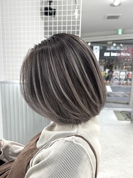 バレイヤージュショートボブミニボブケアブリーチレイヤーボブ