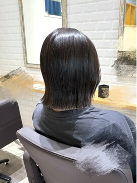 ぱつっとボブ × 外ハネ