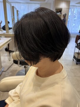 アッシュ 仙川店(Ash) 30代40代50代絶壁解消ひし形大人ショートボブ前髪なしクセ毛