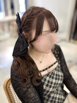 ハウス(HAUS.) 編み込みサイドポニー★横浜ヘアメ/ヘアアレンジ