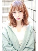 甘ゆれミディアム　外ハネ　軽めボブ