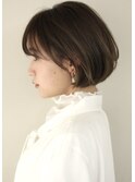 内巻きシンプルなミニボブ