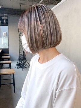 アイティー バイ アルバム 中野店(IT by ALBUM) エアタッチ_ホワイトグレージュネビージュこなれミディ_ba387561