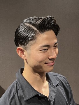 ビーダンディー(Bee dandy) ビジネスフォーマル ツーブロックショート 七三オールバック